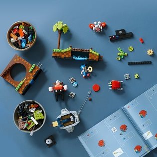 LEGO Ideas 21331 Sonic the Hedgehog - Green Hill Zone