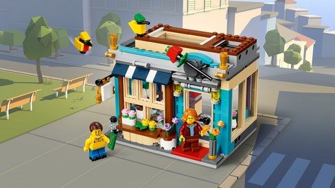 LEGO Creator 31105 Townhouse Toy Store