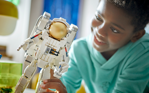 LEGO Creator 31152 Astronaut im Weltraum, 39,95 €