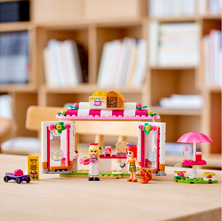 LEGO Friends 41426 Heartlake City Park Café LEGO Friends 41426 Heartlake City Park Café