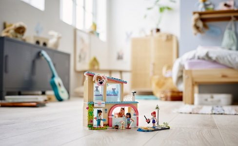 LEGO Friends 41446 Veterinary clinic in the town of Heartlake