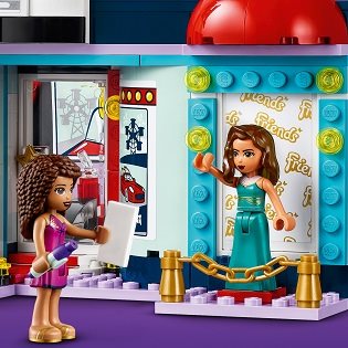 LEGO Friends 41448 Cinema in the town of Heartlake 