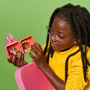 LEGO Friends 41662 Olivia and her flamingo box