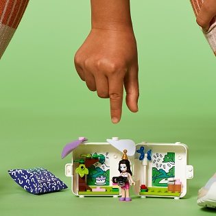 LEGO Friends 41663 Emma and her dalmatian box LEGO Friends 41663 Emma and her dalmatian box