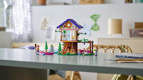 LEGO Friends 41679 Forest House