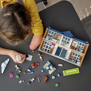 LEGO Friends 41682 Heartlake City School LEGO Friends 41682 Heartlake City School