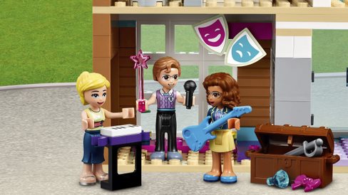 LEGO Friends 41682 Heartlake City School LEGO Friends 41682 Heartlake City School
