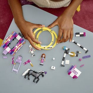 LEGO Friends 41686 Magical Acrobatics