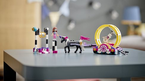 LEGO Friends 41686 Magical Acrobatics