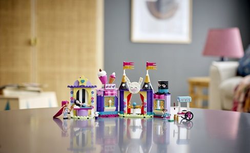 LEGO Friends 41687 Magical Funfair Stalls