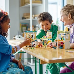 LEGO® Friends 41731 Internationale Schule Heartlake