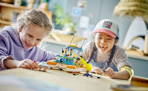 LEGO Friends 41734 Marine Rescue Ship LEGO Friends 41734 Marine Rescue Ship