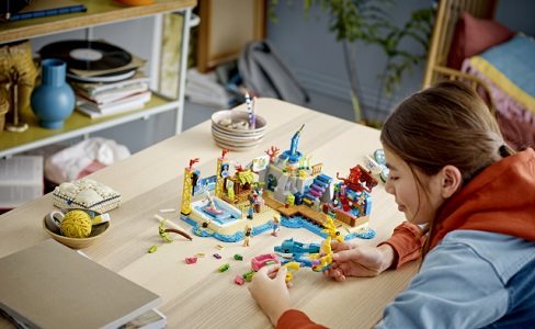 LEGO Friends 41737 Amusement Park on the Beach
