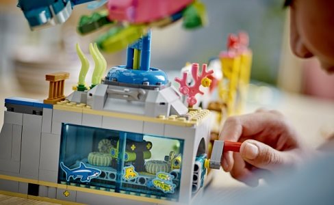 LEGO Friends 41737 Amusement Park on the Beach