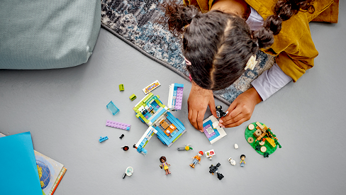 LEGO® Friends 41749 Journalist's Van