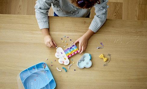 LEGO DOTS 41905 - Duhový stojan na šperky