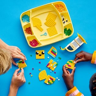 LEGO DOTS 41948 Pencil stand - cute banana LEGO DOTS 41948 Pencil stand - cute banana