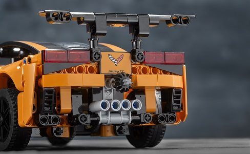 LEGO Technic Chevrolet Corvette ZR1