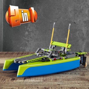LEGO Technic 42105 Catamaran LEGO Technic 42105 Catamaran