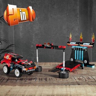 LEGO Technic 42106 Stunt Show Truck & Bike