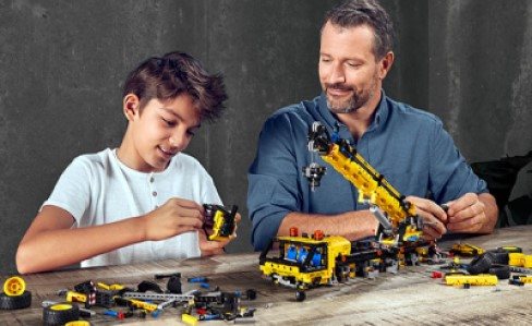 LEGO Technic 42108 Mobile Crane