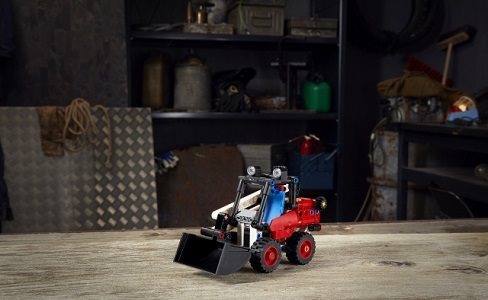 LEGO Technic 42116 Skid steer loader LEGO Technic 42116 Skid steer loader