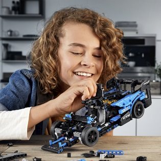 LEGO Technic 42123 McLaren Senna GTR LEGO Technic 42123 McLaren Senna GTR