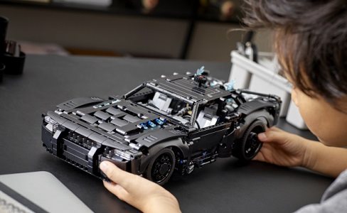 LEGO Technic 42127 BATMAN - BATMOBILE LEGO Technic 42127 BATMAN - BATMOBILE