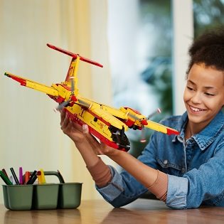 LEGO® Technic 42152 Firefighting Airplane LEGO® Technic 42152 Firefighting Airplane