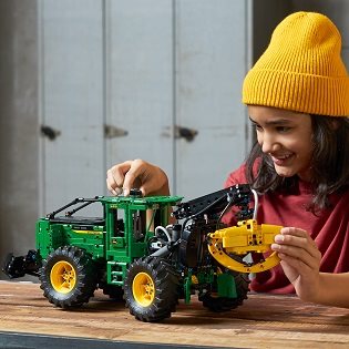 LEGO® Technic 42157 John Deere Forest Tractor 948L-II