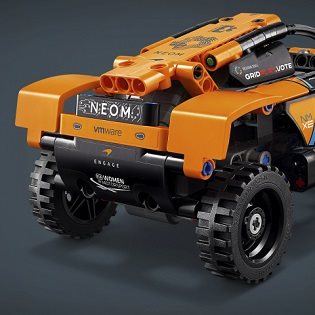 Stavebnica LEGO® Technic 42166 NEOM McLaren Extreme E Race Car