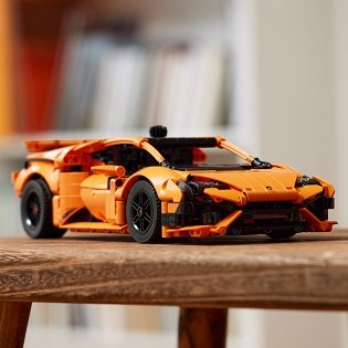 LEGO® Technic 42196 Orange Lamborghini Huracán Tecnica