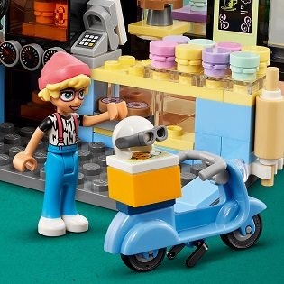 LEGO® Friends 42618 Heartlake City Café