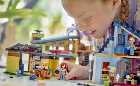 LEGO® Friends 42620 Olly and Paisley Family Houses