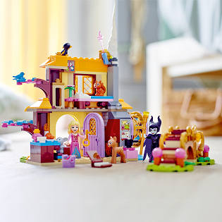 LEGO Disney Princess 43188 Sleeping Beauty and Forest Cottage LEGO Disney Princess 43188 Sleeping Beauty and Forest Cottage