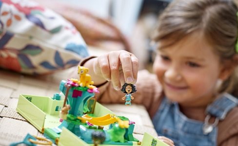 LEGO Disney Princess 43200 Antonia's magic door 