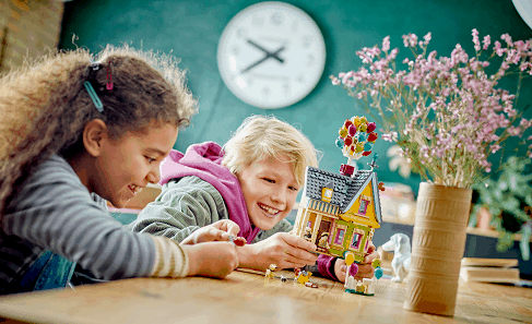 LEGO® Disney 43217 Haus von Oben im Himmel