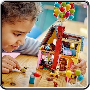 LEGO® Disney 43217 Haus von Oben im Himmel