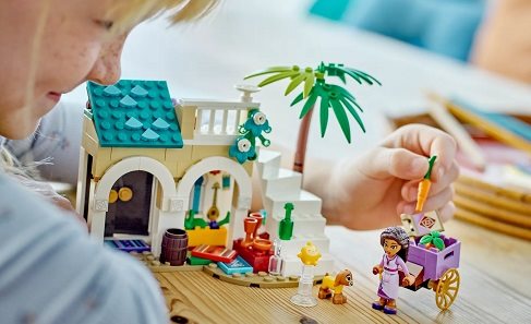  LEGO® Disney Princess™ 43223 Asha in Rosas