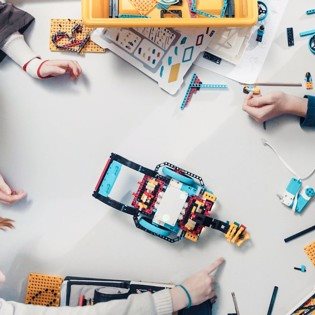 LEGO Education 45678 SPIKE Prime Základná súprava 