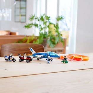 Lego Stadt 60208 Zatčení zloděje s padákem Lego Stadt 60208 Zatčení zloděje s padákem