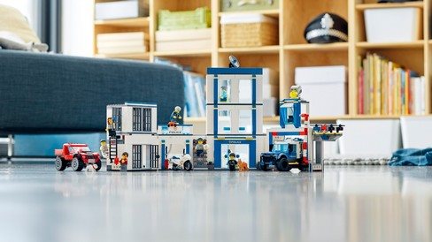 LEGO City Police 60246 Police Station LEGO City Police 60246 Policejní stanice