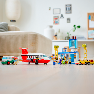 LEGO City 60261 Central Airport LEGO City 60261 Central Airport