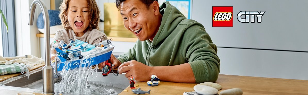 LEGO City 60277 Police patrol boat
