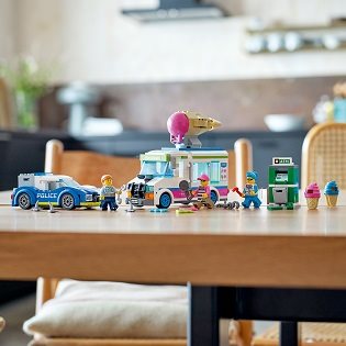 LEGO® City 60314 Ice Cream Truck Police Chase