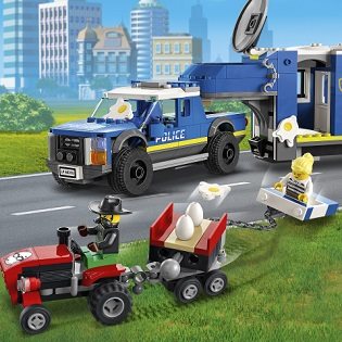 LEGO City 60315 Mobile Police Command Vehicle 