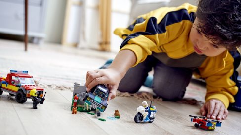 LEGO City 60319 Hasiči a policejní honička