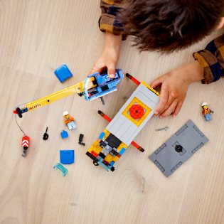 LEGO City 60324 Pojízdný jeřáb