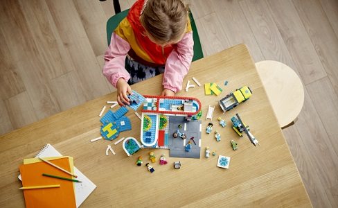 LEGO City 60330 Hospital 