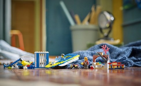 LEGO City 60355 Coast Guard Detective Mission LEGO City 60355 Coast Guard Detective Mission